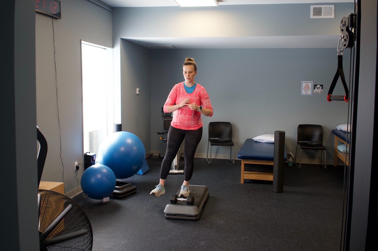 limitless-physical-therapy-step-up-exercise-clinic