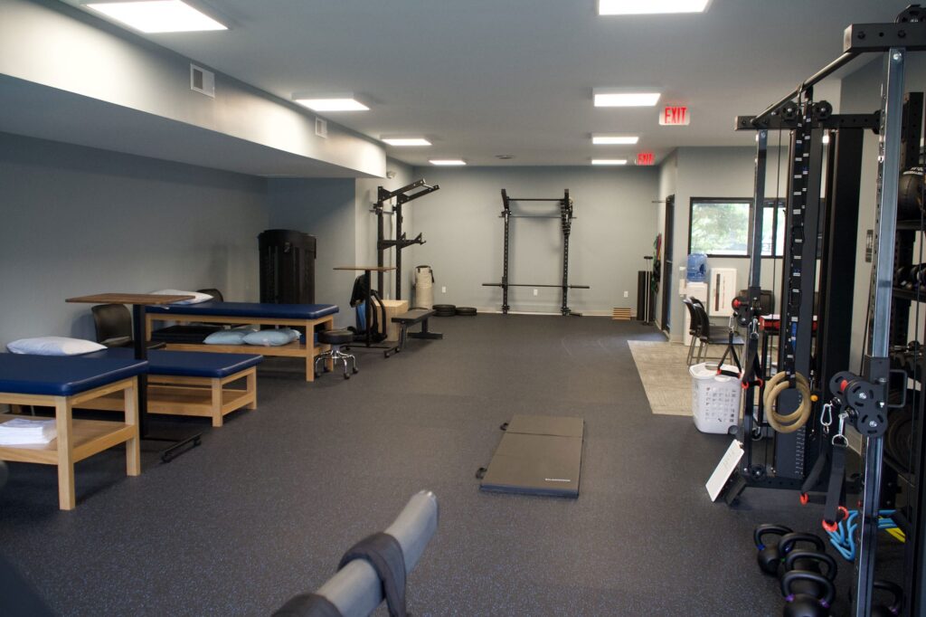 limitlesspts-locations-greece-gym-area